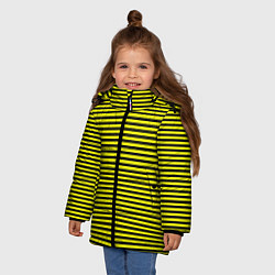 Куртка зимняя для девочки В ЖЕЛТУЮ ПОЛОСКУ, цвет: 3D-черный — фото 2