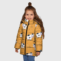 Куртка зимняя для девочки Веселые коровки с ведрами молока, цвет: 3D-красный — фото 2
