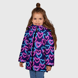 Куртка зимняя для девочки Неоновые сердца, паттерн, цвет: 3D-светло-серый — фото 2