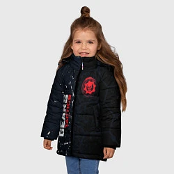 Куртка зимняя для девочки Gears of War красно-белой лого на темном фоне, цвет: 3D-красный — фото 2