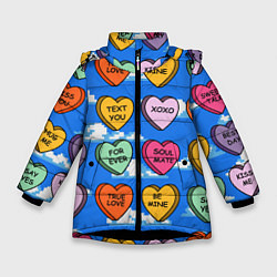 Куртка зимняя для девочки Валентинки конфетки сердечки с посланиями, цвет: 3D-черный