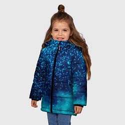 Куртка зимняя для девочки Градиент голубой и синий текстурный с блестками, цвет: 3D-красный — фото 2
