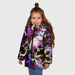Куртка зимняя для девочки Красивые анютины глазки, цвет: 3D-черный — фото 2