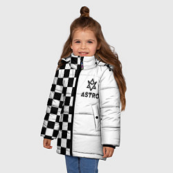 Куртка зимняя для девочки Астро шахматка, цвет: 3D-черный — фото 2