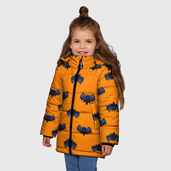 Куртка зимняя для девочки Летучие мыши - паттерн оранжевый, цвет: 3D-черный — фото 2