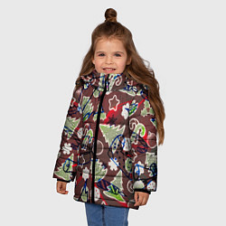 Куртка зимняя для девочки Ёлочные игрушки, цвет: 3D-светло-серый — фото 2
