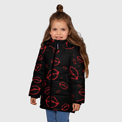Куртка зимняя для девочки Паттерн красные губы на черном - lips red, цвет: 3D-черный — фото 2