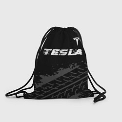 Мешок для обуви Tesla speed на темном фоне со следами шин посереди