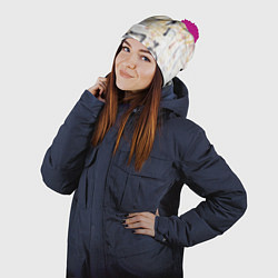 Шапка с помпоном Стена с потрескавшейся краской и надписи, цвет: 3D-малиновый — фото 2