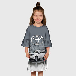 Платье клеш для девочки Toyota Land Cruiser на фоне скалы, цвет: 3D-принт — фото 2