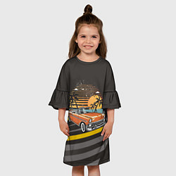 Платье клеш для девочки Ретро-автомобиль на фоне пальм, цвет: 3D-принт — фото 2