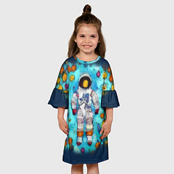 Платье клеш для девочки Космонавт в реке и желтые цветы, цвет: 3D-принт — фото 2