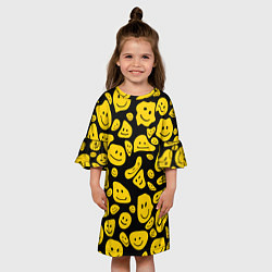Платье клеш для девочки Расплывающиеся смайлы на черном, цвет: 3D-принт — фото 2