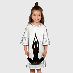 Платье клеш для девочки Йога на белом, цвет: 3D-принт — фото 2