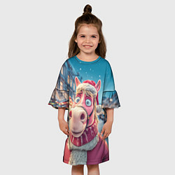 Платье клеш для девочки Лошадь на фоне новогодней улицы, цвет: 3D-принт — фото 2