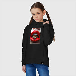 Толстовка оверсайз детская Символ нового года 2025 змея в губах, цвет: черный — фото 2