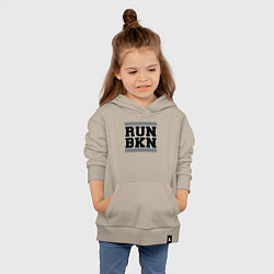 Толстовка детская хлопковая Run Brooklyn Nets, цвет: миндальный — фото 2