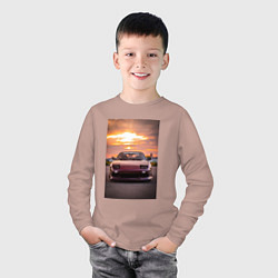 Лонгслив хлопковый детский Авто в багровом закате, цвет: пыльно-розовый — фото 2