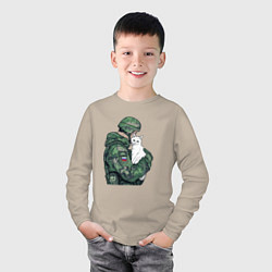 Лонгслив хлопковый детский Русский солдат с белой кошечкой, цвет: миндальный — фото 2