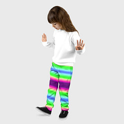 Брюки детские Яркие разноцветные размытые полосы, цвет: 3D-принт — фото 2