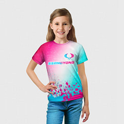 Футболка детская SsangYong neon gradient style: символ сверху, цвет: 3D-принт — фото 2