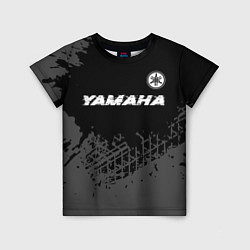 Детская футболка Yamaha speed на темном фоне со следами шин: символ