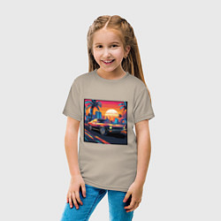 Футболка хлопковая детская Ретро машина и футуристический город на закате, цвет: миндальный — фото 2