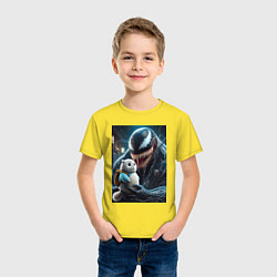 Футболка хлопковая детская Venom and funny kitten with backpack, цвет: желтый — фото 2