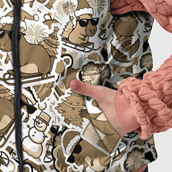 Детский жилет Патерн новогодняя капибара в бежевом, цвет: 3D-черный — фото 2