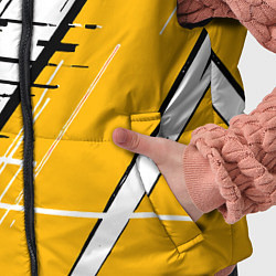 Детский жилет Чёрно-белые глитч полосы на жёлтом фоне, цвет: 3D-черный — фото 2