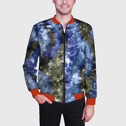 Бомбер мужской Абстракция - гранж синие полосы на сером, цвет: 3D-красный — фото 2