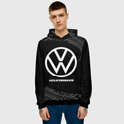 Толстовка-худи мужская Volkswagen speed на темном фоне со следами шин, цвет: 3D-черный — фото 2