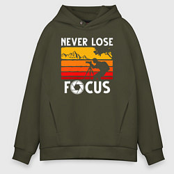 Толстовка оверсайз мужская Never lose focus, цвет: хаки