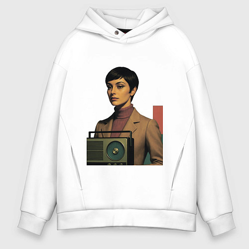 Мужское худи оверсайз Брюнетка и радиоприемник ретрофутуризм поп-арт 197 / Белый – фото 1