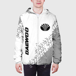 Куртка с капюшоном мужская Daewoo Speed на светлом фоне со следами шин, цвет: 3D-белый — фото 2