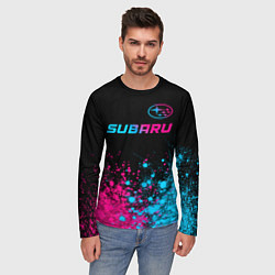 Лонгслив мужской Subaru - neon gradient: символ сверху, цвет: 3D-принт — фото 2