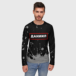 Лонгслив мужской Даниил - в красной рамке на темном, цвет: 3D-принт — фото 2