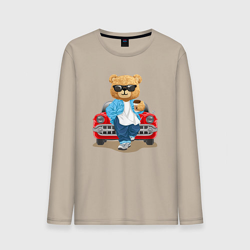 Мужской лонгслив Плюшевый медведь у автомобиля / Миндальный – фото 1