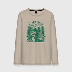 Лонгслив хлопковый мужской Медведь путешественник с рюкзаком нет плохих дорог, цвет: миндальный