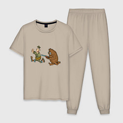 Пижама хлопковая мужская Медведь гонится за охотником, цвет: миндальный