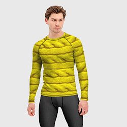 Рашгард мужской Жёлтый свитер - Осень-Зима 2028, цвет: 3D-принт — фото 2