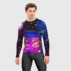 Рашгард мужской Звезды и неоновые светящиеся грибы, цвет: 3D-принт — фото 2