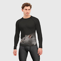 Рашгард мужской Крыса крупным планом на черном фоне, цвет: 3D-принт — фото 2