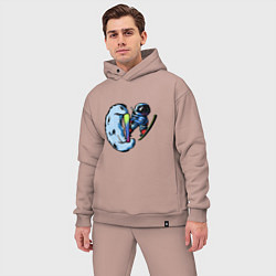 Мужской костюм оверсайз Прыжок космонавта на лыжах с Месяца, цвет: пыльно-розовый — фото 2