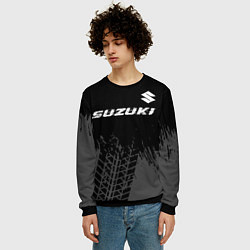 Свитшот мужской Suzuki speed на темном фоне со следами шин: символ, цвет: 3D-черный — фото 2