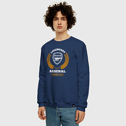 Свитшот хлопковый мужской Лого Arsenal и надпись Legendary Football Club, цвет: тёмно-синий — фото 2