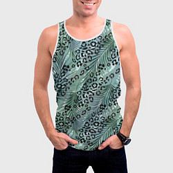 Майка-безрукавка мужская Листья пальмы на леопардовом серо - зеленом фоне, цвет: 3D-белый — фото 2