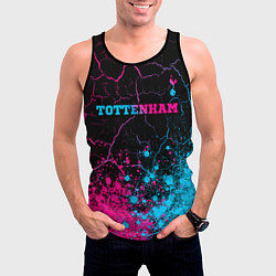Майка-безрукавка мужская Tottenham - neon gradient: символ сверху, цвет: 3D-черный — фото 2