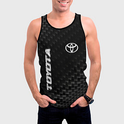 Майка-безрукавка мужская Toyota карбоновый фон, цвет: 3D-черный — фото 2