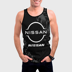 Майка-безрукавка мужская Nissan speed на темном фоне со следами шин, цвет: 3D-черный — фото 2